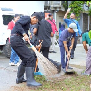 Gema Batam ASRI, Wali Kota bersama Warga Belian Bersih-Bersih Lingkungan
