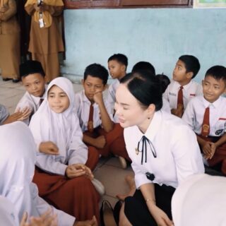 Selamat Ulang Tahun Ibu Li Claudia Chandra