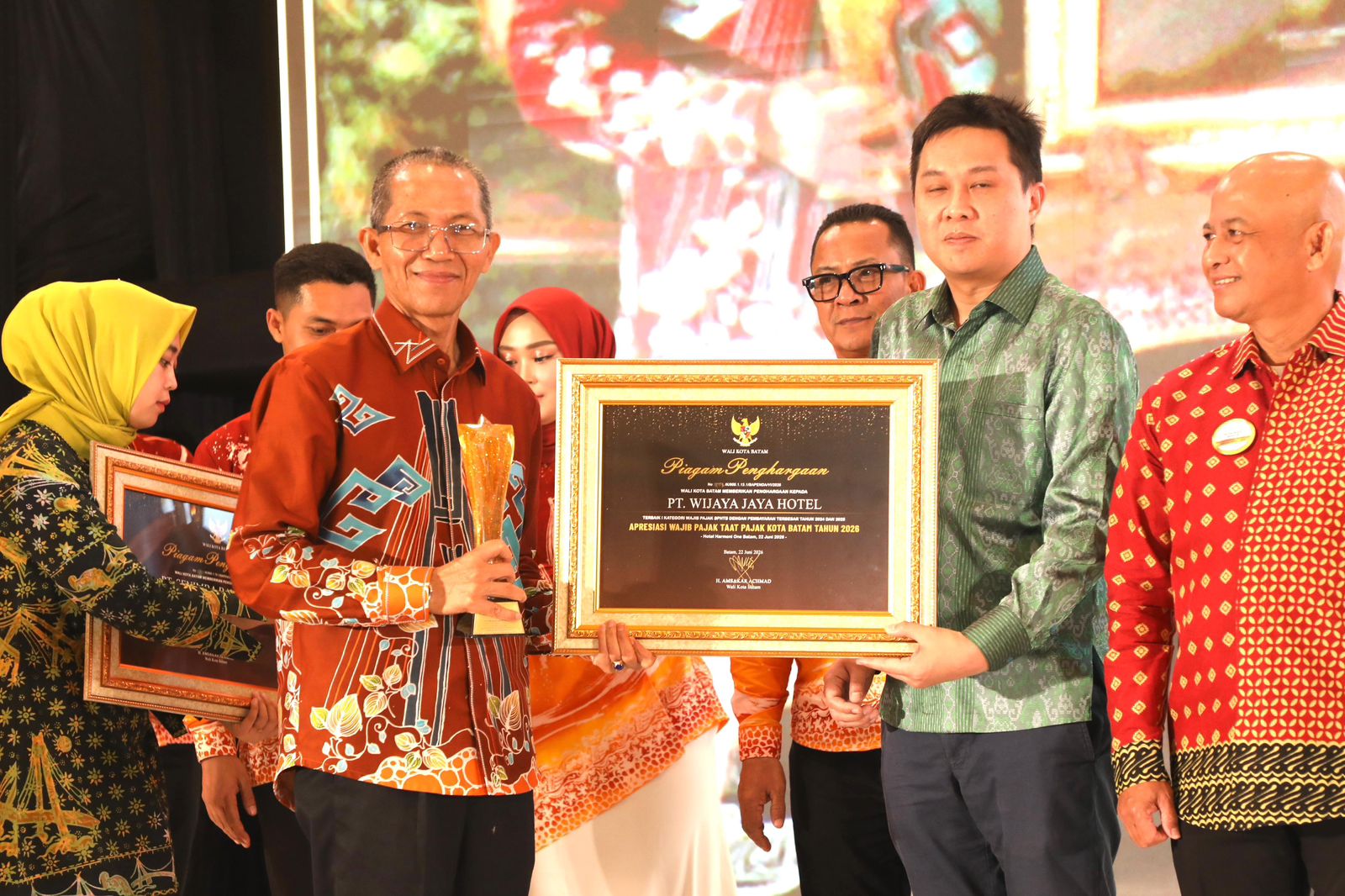 Pemko Batam Beri Penghargaan kepada Wajib Pajak, PAD Jadi Kunci Kemandirian Fiskal