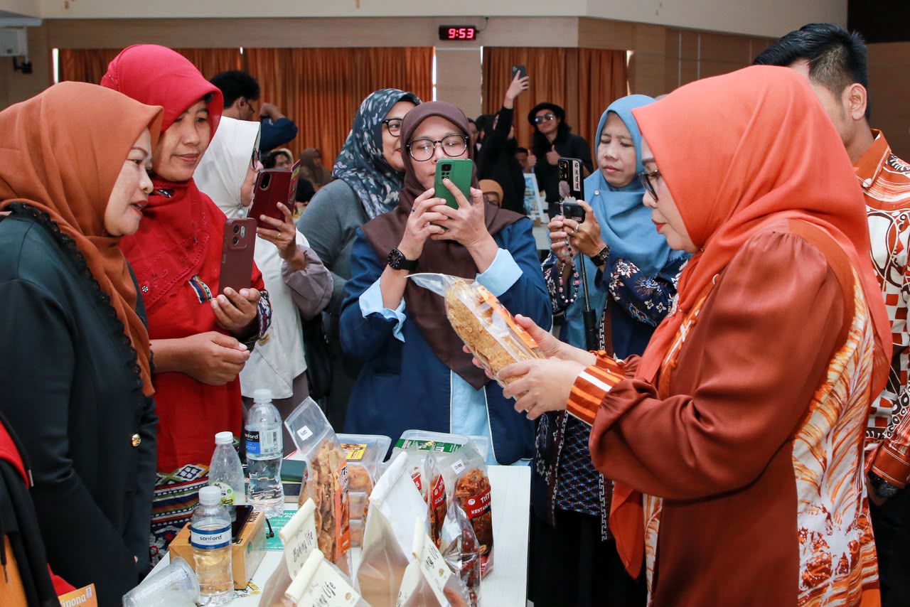 Dekranasda Batam Bekali Pelaku IKM Strategi Digitalisasi dan Kemasan Produk