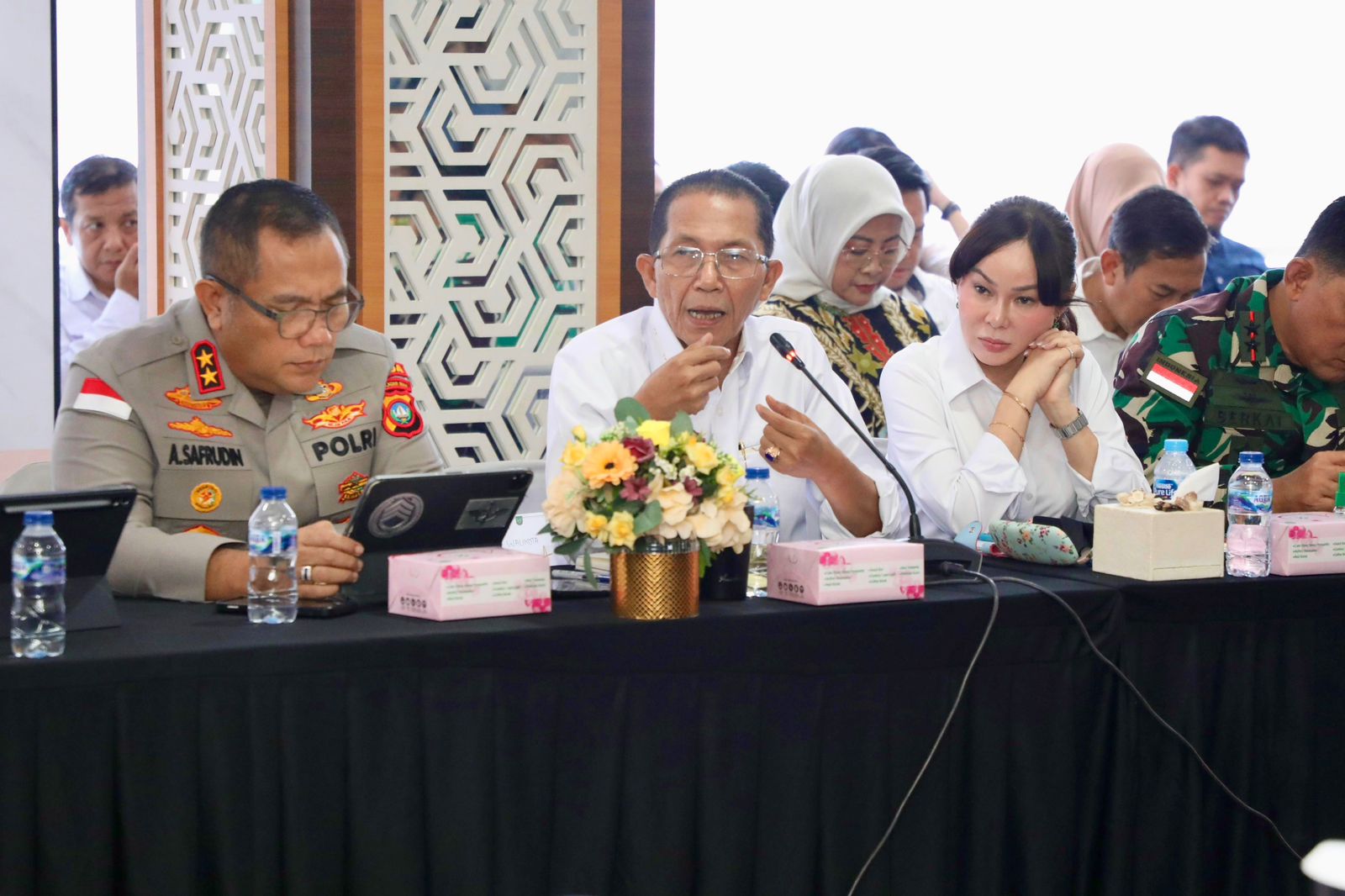 Batam Hadapi Lonjakan Migrasi, Amsakar-Li Claudia Minta Dukungan DPR RI Susun Lex Specialis Kependudukan