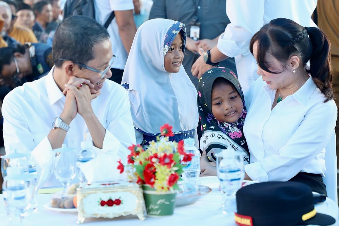 Amsakar-Li Claudia Perluas Lapangan Kerja dan Tingkatkan Pendidikan Anak Hinterland