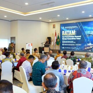 Rembug Fiskal Komwil I APEKSI 2026 di Batam