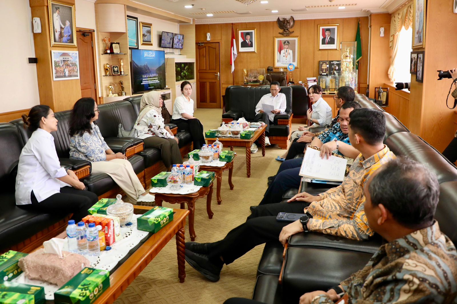 Batam Jadi Rujukan Pengembangan Ekonomi, DPRD Tangerang Selatan Temui Amsakar-Li Claudia